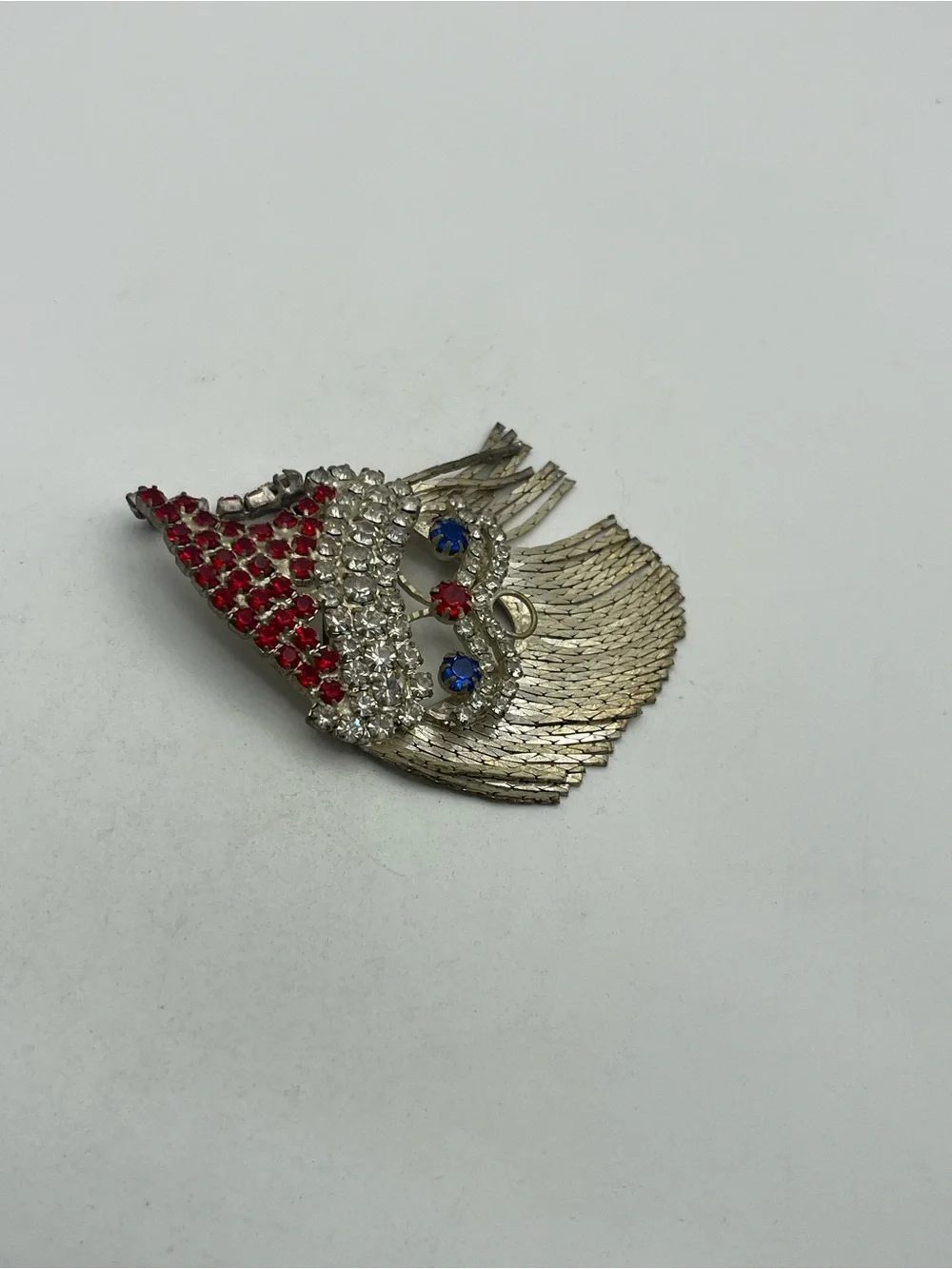 Santa Claus Christmas articulated fringe chain beard rhinestone brooch pin